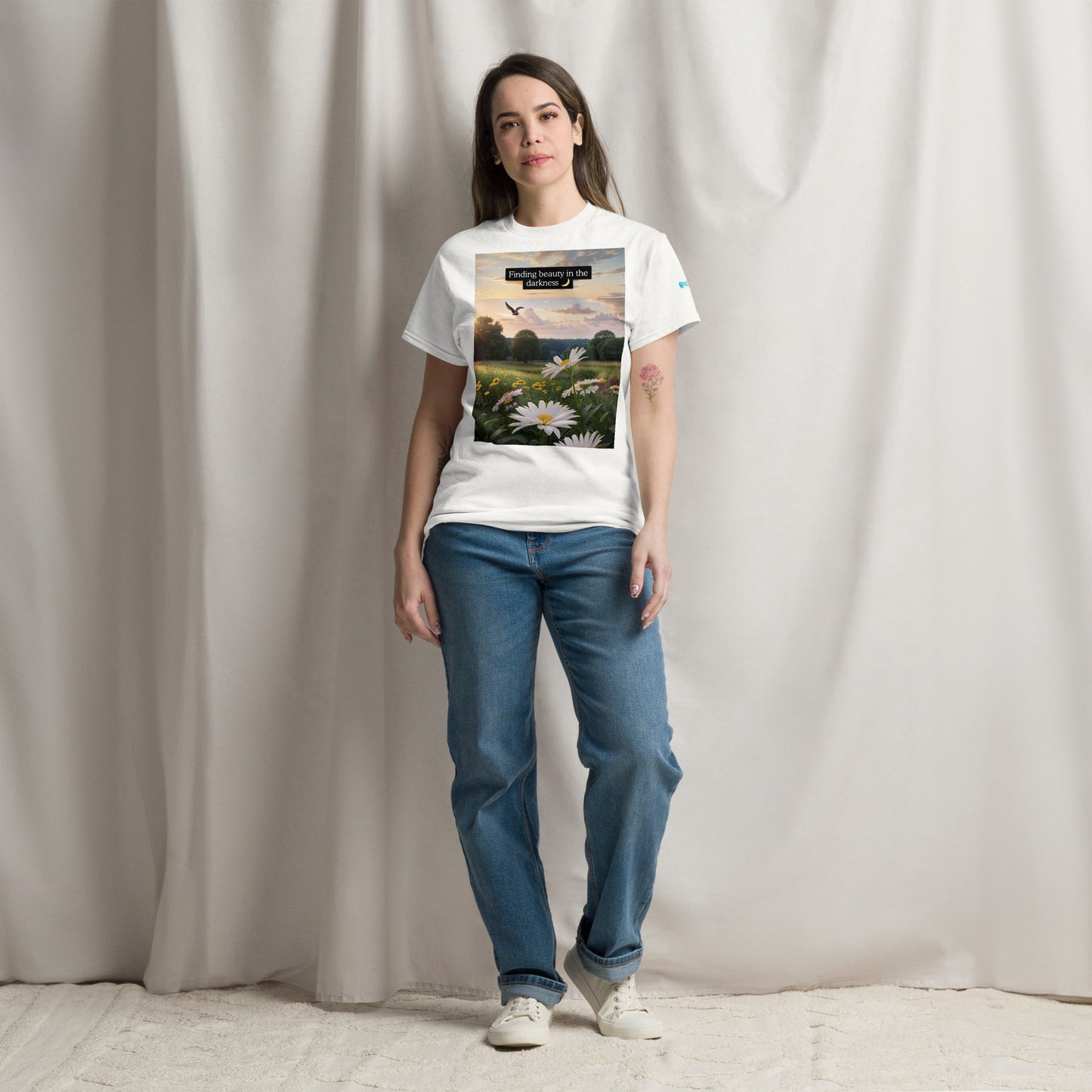 The Essential Unisex Classic Tee: Timeless Comfort & Versatile Style