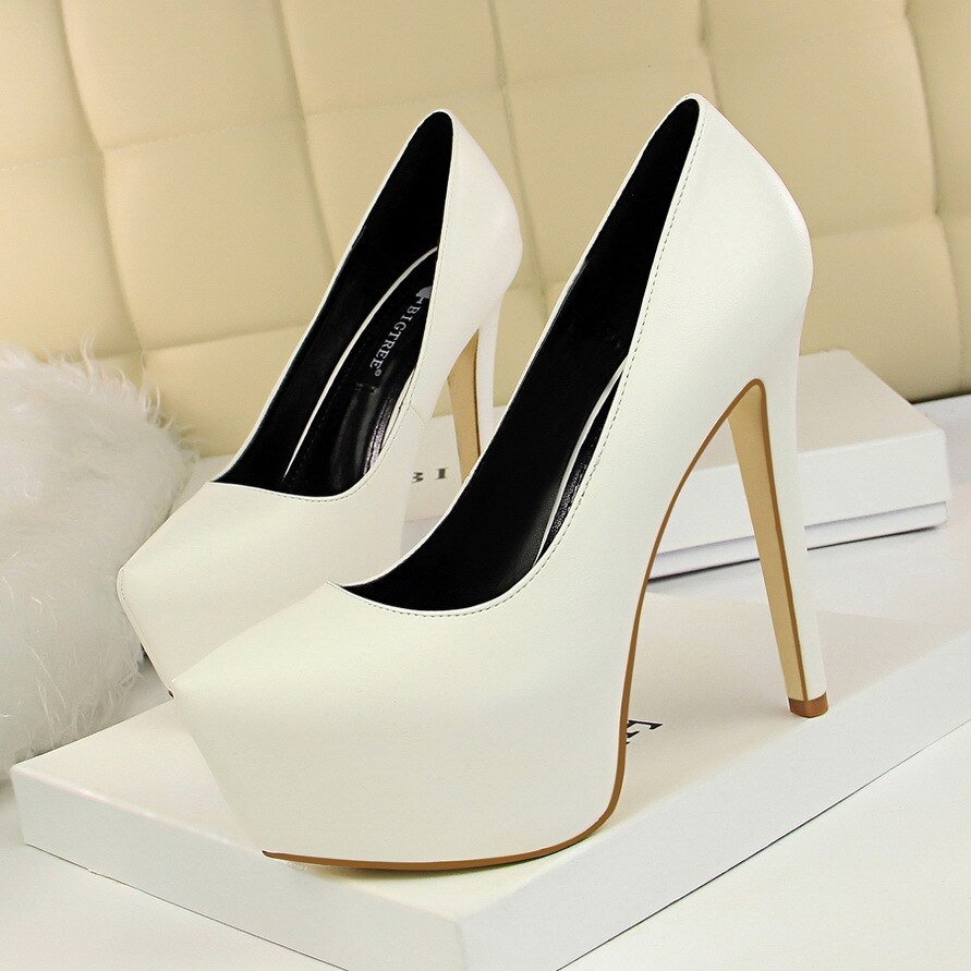 2018 New high heels women pumps 13.5CM thin heel Simple Waterproof platform Sexy Nightclub Pointed Toe sexy prom wedding shoes