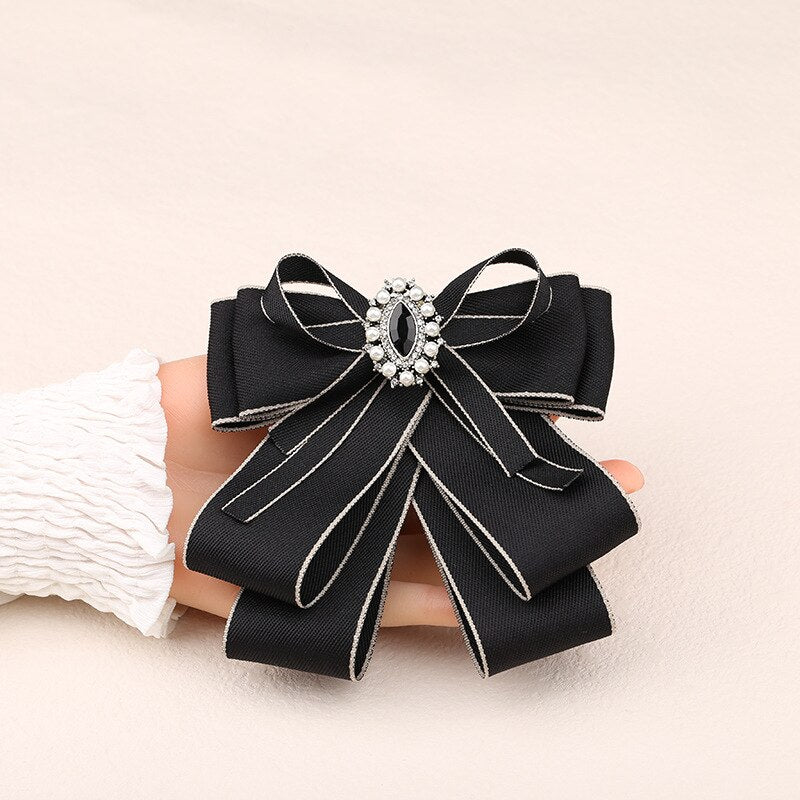 Retro Handmade Ribbon Bow Tie Brooch Cloth Art Pearl Brooches for Women College Style Ladies Shirt Collar Pins Fashion Jewelry