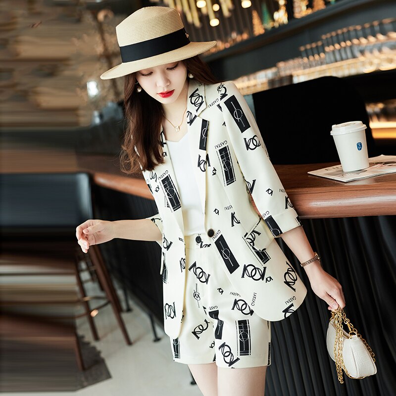 White printed shorts, professional suit suit, female spring and autumn temperament, medium sleeve, foreign style, fashionable pr