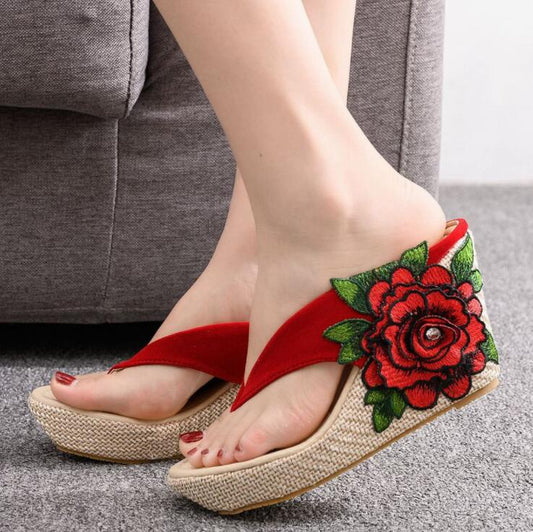 Summer Shoes for Women 2022 Fashion Platform Wedge Sandals Outdoor Women Height Increase Embroidered Flower Flip Flops Slippers