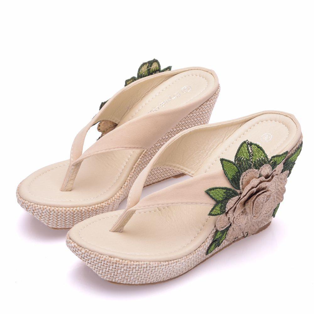 Summer Shoes for Women 2022 Fashion Platform Wedge Sandals Outdoor Women Height Increase Embroidered Flower Flip Flops Slippers