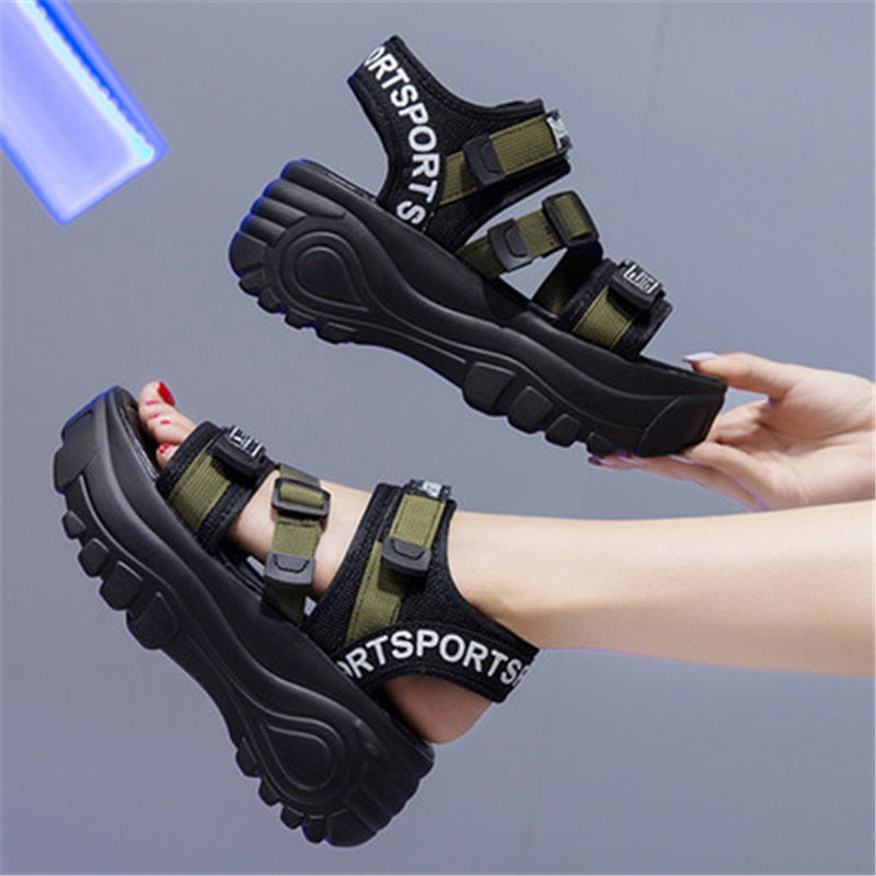 Platform Women Sandals 2022 Summer Leather Buckle Thick Bottom Letter Ladies Beach Sandal Chunky Female Shoes White Black Green