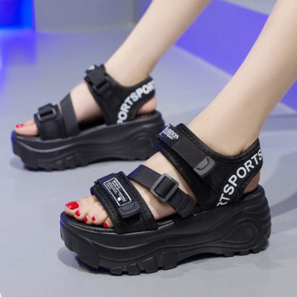 Platform Women Sandals 2022 Summer Leather Buckle Thick Bottom Letter Ladies Beach Sandal Chunky Female Shoes White Black Green